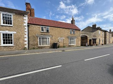 Property for Auction in East Anglia - 17 High Street, Market Deeping, Peterborough, Cambridgeshire PE6 8ED