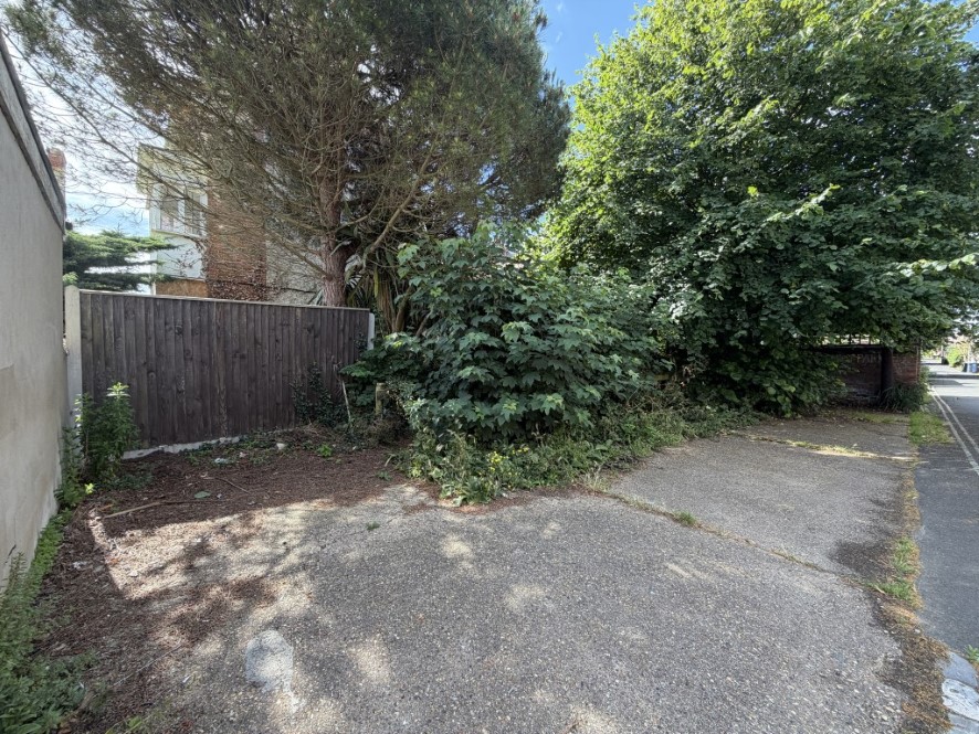 Lot Image