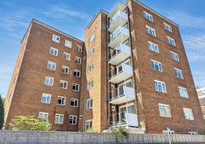 Property for Auction in London - 18 Park Lodge, 3 Blackwater Road, Eastbourne, East Sussex, BN21 4JF