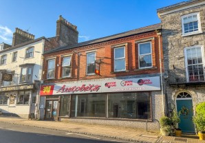 Property for Auction in London - 48 High East Street, Dorchester, Dorset, DT1 1HU