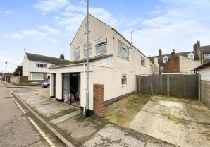 Property for Auction in London - 29 Hervey Street, Lowestoft, Suffolk, NR32 2JG