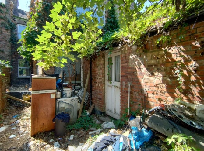 Lot Image