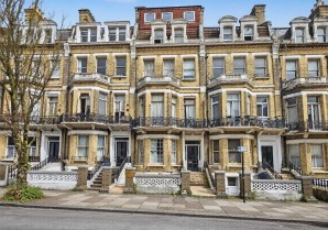 Property for Auction in London - Flat 9, 44-46 First Avenue, Hove, East Sussex, BN3 2FF