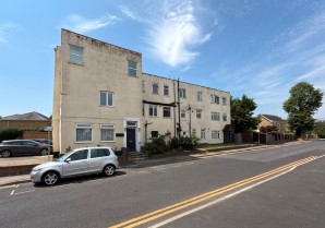 Property for Auction in London - 7 Marley Croft, Moor Lane, Staines-upon-Thames, Middlesex, TW18 4YW