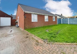 Property for Auction in London - 71 Fakes Road, Hemsby, Great Yarmouth, Norfolk, NR29 4JL