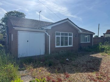 Property for Auction in East Anglia - 12 St. Polycarps Drive, Holbeach Drove, Spalding, Lincolnshire PE12 0SF