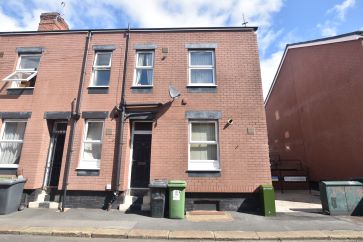 Property for Auction in West Yorkshire - 20 Recreation Crescent, Leeds, West Yorkshire LS11 0AJ