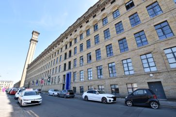 Property for Auction in West Yorkshire - Apartment 522, Silk Warehouse, Lilycroft Road, Bradford, West Yorkshire BD9 5BE