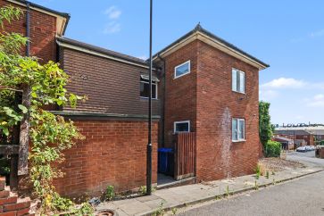 Property for Auction in Lincolnshire - 93 Queen Street, Doncaster DN4 8AB