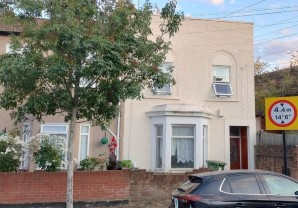 Property for Auction in London - Ground Floor Flat, 28 Bignold Road, Forest Gate, London, E7 0EX