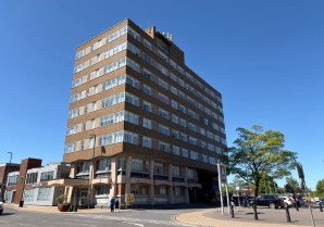 Property for Auction in London - 26 Priory Heights, Church Street, Dunstable, Bedfordshire, LU5 4RQ