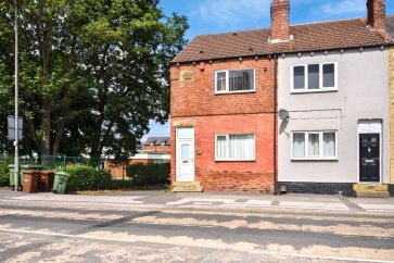 Property for Auction in West Yorkshire - 117 Wakefield Road, Featherstone, Pontefract, West Yorkshire WF7 5EG