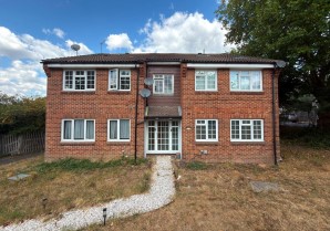 Property for Auction in London - 42 St. Peter's Close, Tooting, London, SW17 7UH