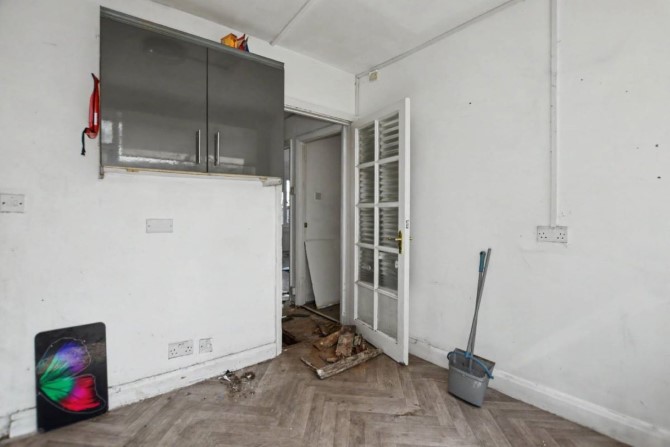 Lot Image