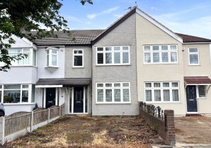 Property for Auction in London - 69 Jersey Road, Rainham, Havering, RM13 7DT