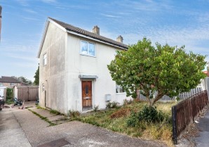 Property for Auction in London - 57 Holderness Drive, Aston, Sheffield, South Yorkshire, S26 2BH