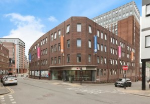 Property for Auction in London - Apartment 010 New Bank House, 100 Queen Street, Sheffield, South Yorkshire, S1 2FA