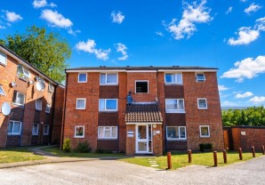 Property for Auction in London - 60 Makepeace Road, Northolt, Ealing, UB5 5UF