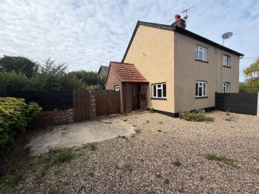 Property for Auction in East Anglia - 2 Glandfields Cottages, Chelmsford Road, Felsted, Dunmow, Essex CM6 3LT
