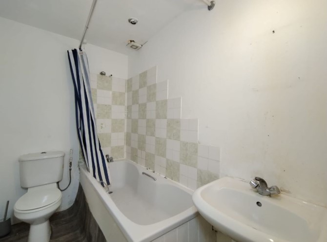 Lot Image