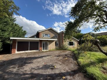 Property for Auction in East Anglia - Vercot, Cromer Road, Felmingham, North Walsham, Norfolk NR28 0JS