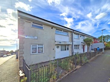 Property for Auction in Hull & East Yorkshire - 76 Enstone Garth, Hull, East Yorkshire, HU7 4LF