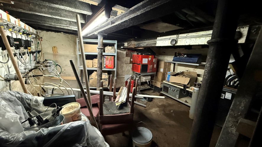 Lot Image