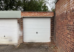 Property for Auction in London - Garage at 8 Richmond Close, Chandler's Ford, Eastleigh, Hampshire, SO53 5RA