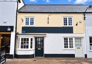 Property for Auction in London - 16 High Street, Hythe, Southampton, Hampshire, SO45 6AH