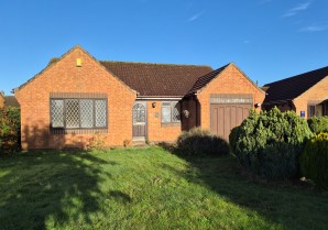 Property for Auction in London - 4 Carlisle Gardens, Horncastle, Lincolnshire, LN9 5LP