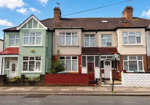 Property for Auction in London - 6 Perth Road, Wood Green, London, N22 5RB