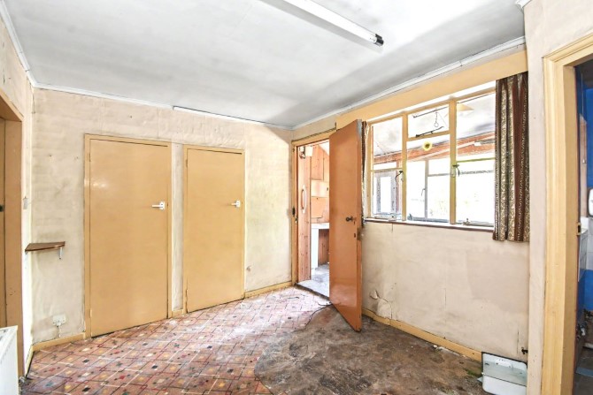 Lot Image