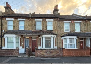 Property for Auction in London - 8 Rosebery Avenue, Thornton Heath, Surrey, CR7 8PT