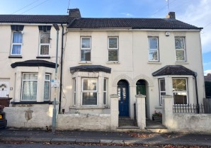 Property for Auction in London - 3 Belmont Road, Gillingham, Medway, ME7 5JB