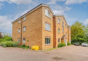 Property for Auction in London - Flat 11 Winchester Court, 242 Billet Road, Walthamstow, London, E17 5HE