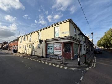 Property for Auction in East Anglia - 43 Raglan Street, Lowestoft, Suffolk NR32 2JS