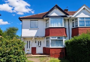Property for Auction in London - 113 Everton Drive, Stanmore, Middlesex, HA7 1EB