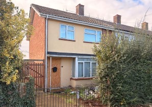 Property for Auction in London - 32 Coxs Way, Arlesey, Bedfordshire, SG15 6TF